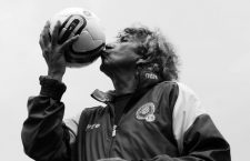 Former El Salvador soccer player Jorge "Magic" Gonzalez, 55, kisses a ball during a photo session for Reuters in San Salvador April 23, 2013. Gonzalez, who played for the El Salvador soccer team at the 1982 World Cup in Spain, was chosen by a group of 60 journalists to enter the FIFA Hall of Fame in Pachuca, Mexico, with the approval of FIFA, according to local media.  REUTERS/Ulises Rodriguez (EL SALVADOR - Tags: SPORT SOCCER)CODE: X80002