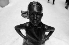 The 'Fearless Girl'  statue which stands in front of Wall Street's Charging Bull statue is seen in New York, U.S., March 15, 2017. REUTERS/Shannon StapletonCODE: X90052