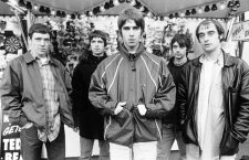 British rock band Oasis. (l-r) Tony McCarroll, Noel Gallagher, Liam Gallagher, Paul McGuigan and Paul Arthurs