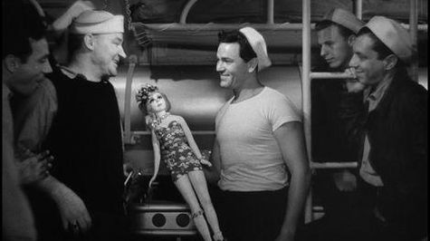 ¿Cuál es la segunda mejor película de submarinos? 4 4 result 2
