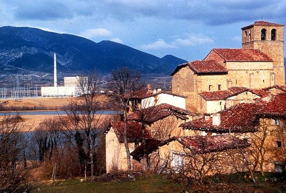 ¿A qué pueblo (junto a una central nuclear) te irías de puente? 4 santa m result