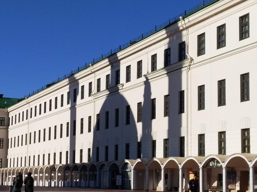Desnudo y húmedo en el Volga 2 Interior del Kremlin