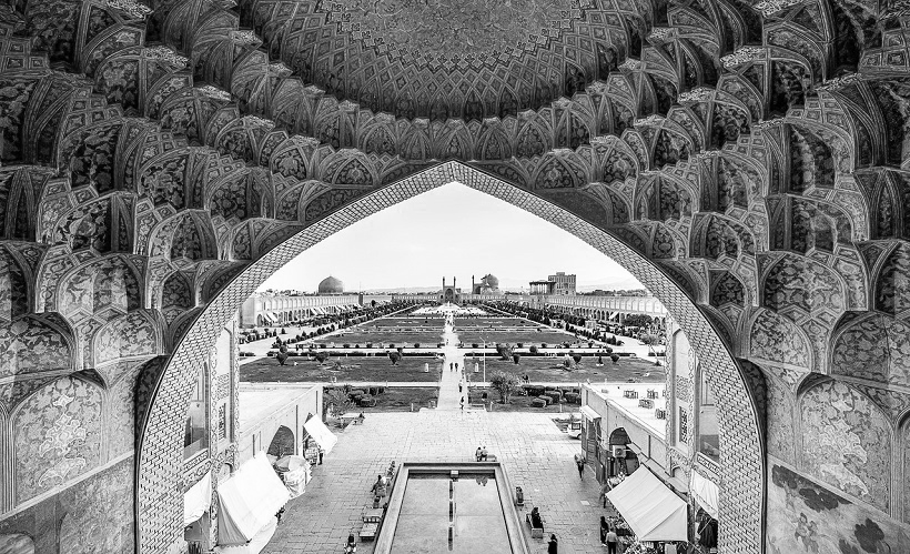 1280px Naqsh e Jahan Square from the gheisariye Vaultbn