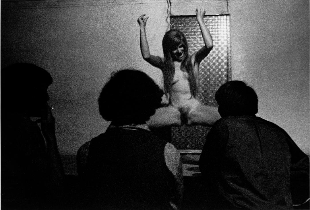 Entre strippers, sado y revoluciones: La mirada al siglo XX de Susan Meiselas 1 SusanMeiselas 4