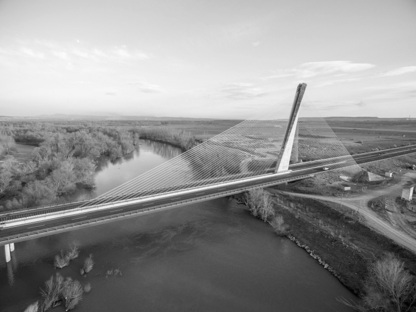 1. Puente de Sancho el Mayor sobre el rio Ebro Navarra 1978