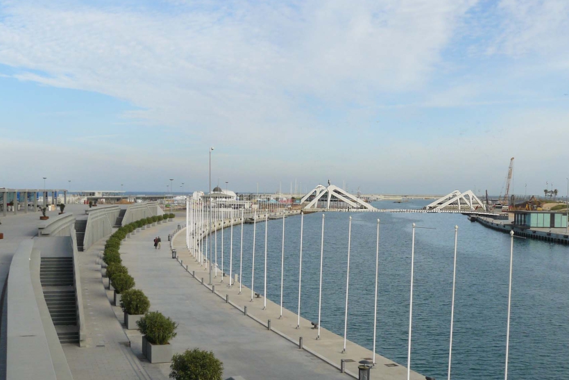 El puente rotatorio en el puerto de Valencia