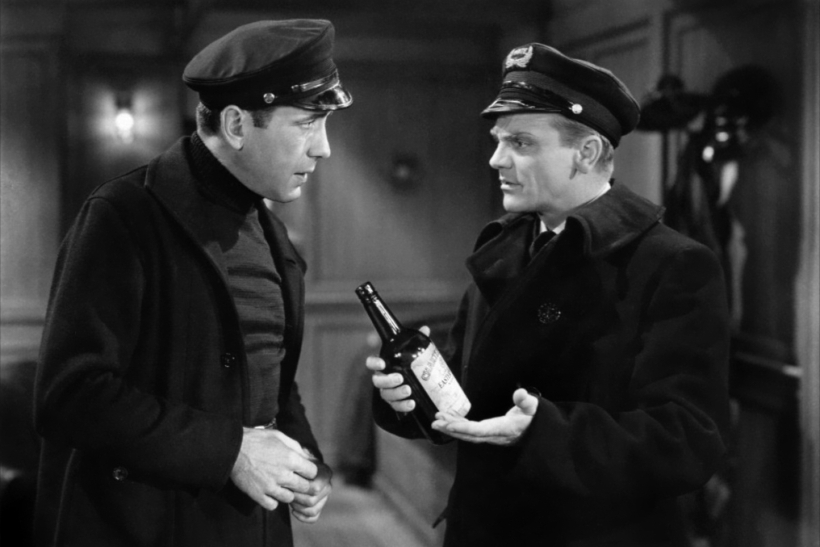 Humphrey Bogart y James Cagney, hombres de acción en Los violentos años veinte. Imagen Warner Bros.