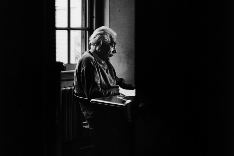 Génesis de la relatividad general para principiantes (y 2) 1 Albert Einstein relatividad 1