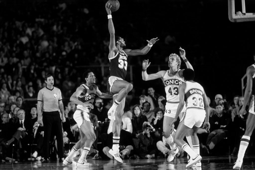 Kareem-Abdul-Jabbar-skyhook gancho po