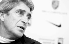 Manuel Pellegrini: «Los gobiernos, democracias o dictaduras, cuando hay crisis, se amparan en el fútbol»