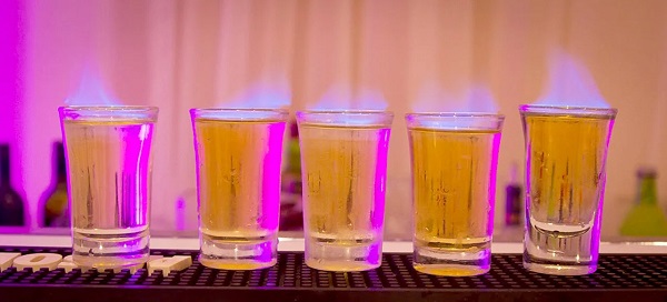 ¿Cuál es la bebida más mítica de sus años golfos? 3 bebidas