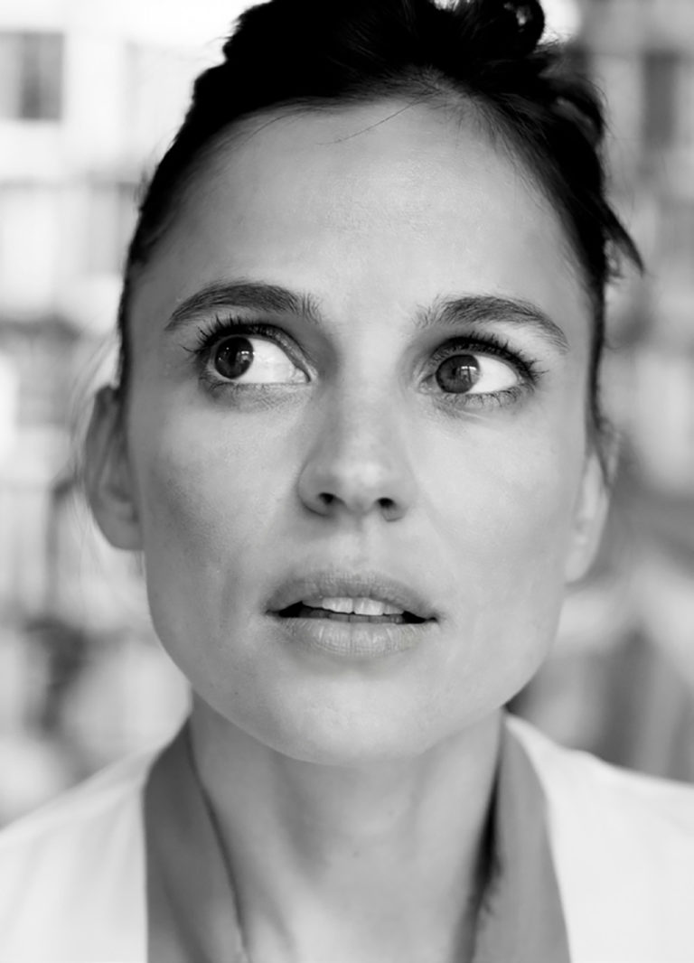 Elena Anaya «Tener delante actuando a Julianne Moore es uno de los
