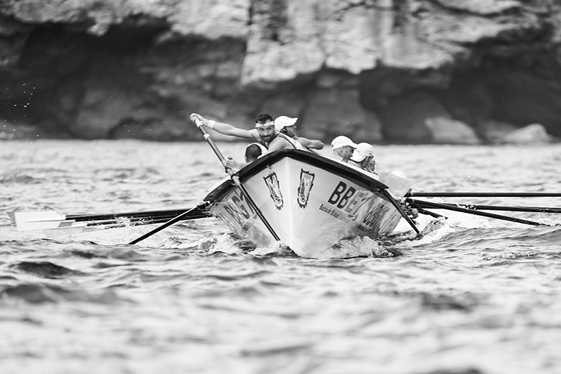 Quienes cabalgan las olas (pero de verdad): sobre las traineras 1 sobre las traineras