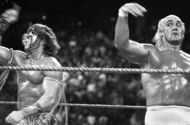El Último Guerrero y Hulk Hogan, luchadores clásicos del Presing Catch. Imagen WWF.