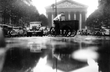 París, 1934. Foto Getty. La máscara de Dionisio La leyenda del santo bebedor