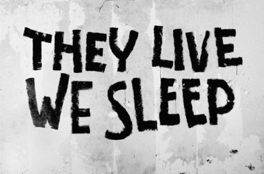 They Live (1988). Fotografía Alive Films Larry Franco Productions horror y fascinación