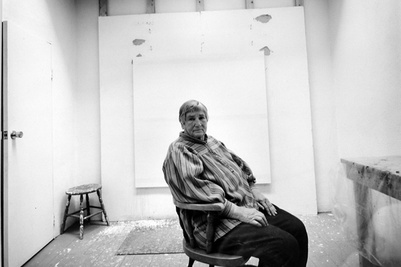 124 escalones 2 Agnes Martin en su estudio. (DP) 124 escalones