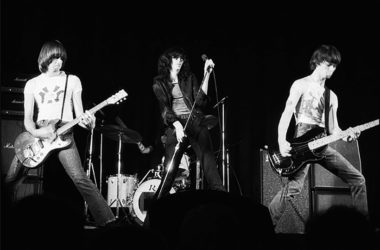 The-Ramones.-Foto-Plismo-CC jot down news