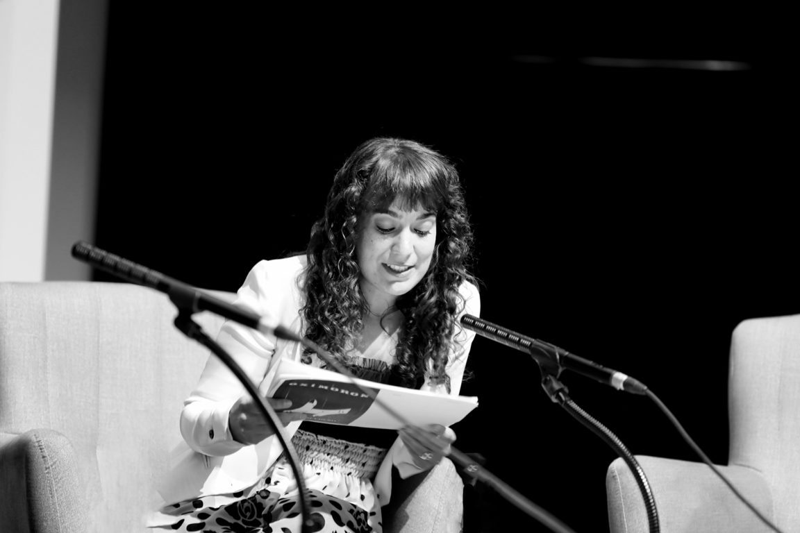 Lorena Escudero «Los espejos mueren de soledad. De vacío. De