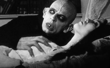 Nosferatu jot down news