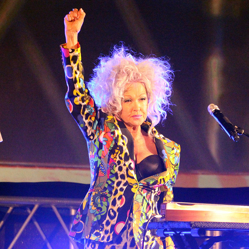 Cyndi Lauper: 70 años de una cantante muy, pero que muy inusual 1 Cyndi Lauper en 2018. Foto Cordon.