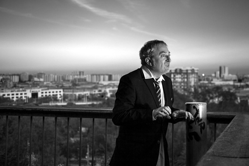 Jot Down News #2 2024 1 Morfi Grei fotografiado en su entrevista para Jot Down news