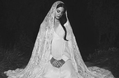 Lana del Rey habla también de la redención en Tropico. Imagen: Polydor Records.