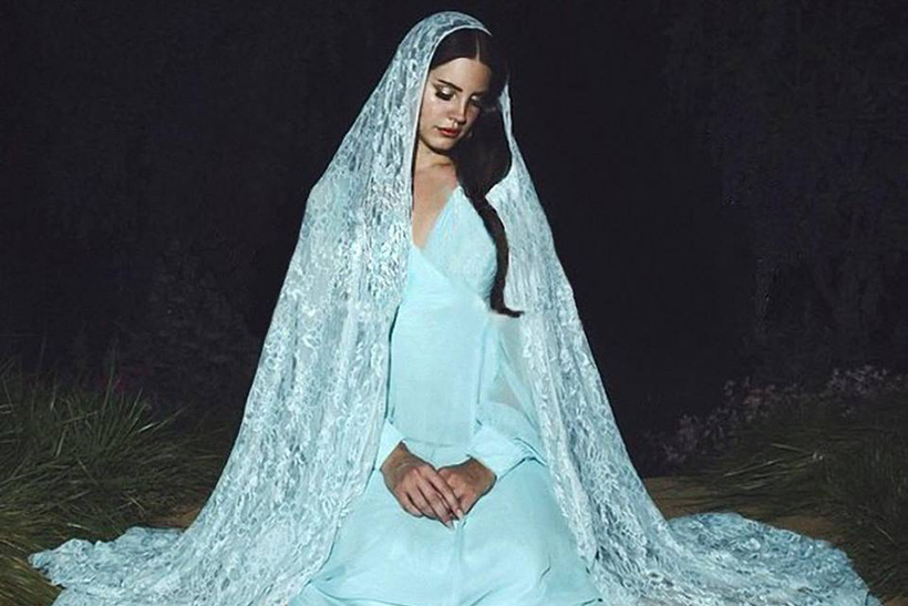 Lana del Rey habla también de la redención en Tropico. Imagen Polydor Records.