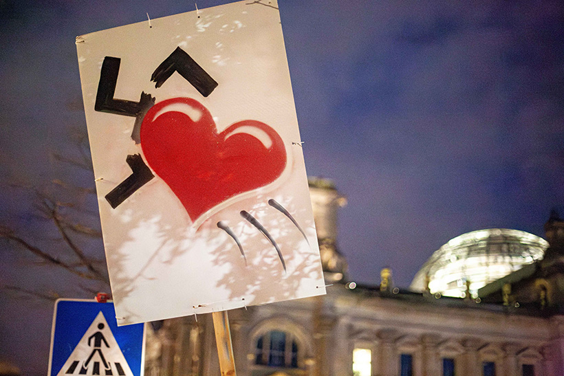 Retronostalgia peligrosa en Alemania. AfD, neonazis, Reichsbürger y Reino de Alemania: cómo desestabilizar un país con (no tan) viejas ideas (y 2) 1 Retronostalgia peligrosa en Alemania. AfD, neonazis, Reichsbürger y Reino de Alemania