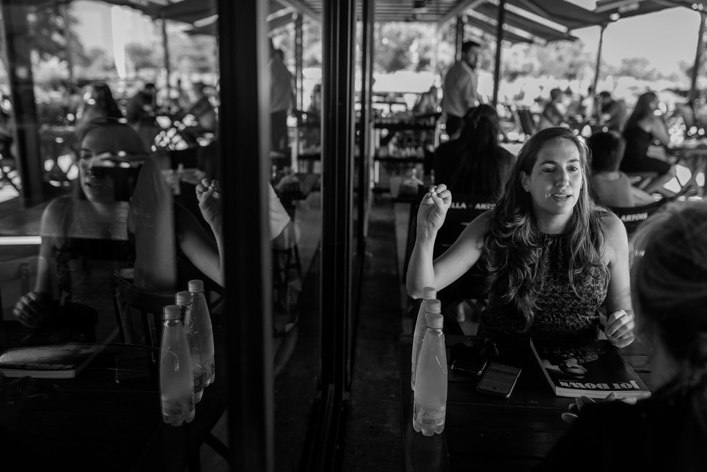 Camila Perochena: «Una cosa es lo que hacemos los historiadores y otra cosa es lo que hace un político cuando habla de historia» 2 Camila Perochena para Jot Down