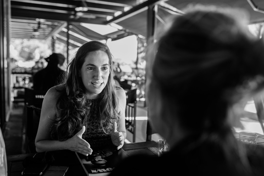 Camila Perochena: «Una cosa es lo que hacemos los historiadores y otra cosa es lo que hace un político cuando habla de historia» 3 Camila Perochena para Jot Down