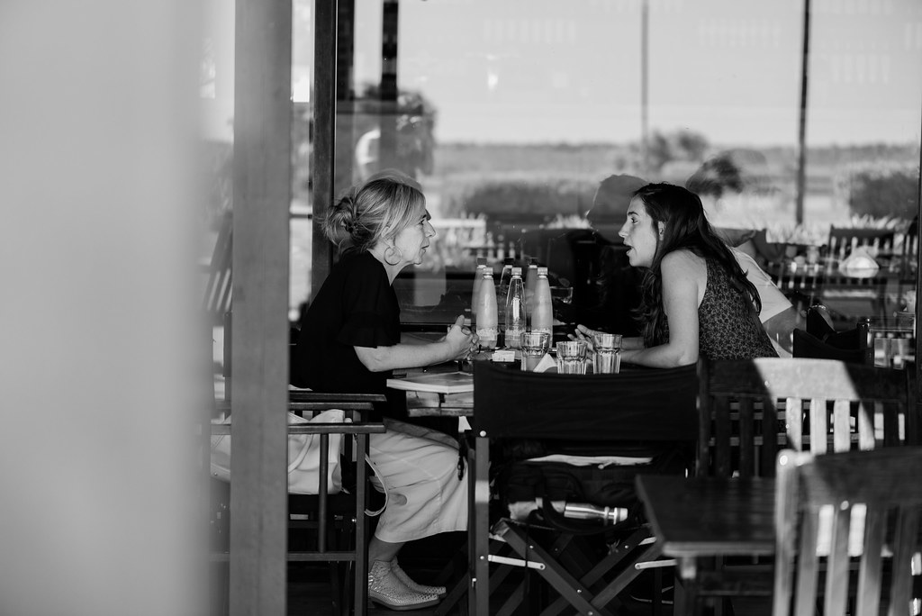 Camila Perochena: «Una cosa es lo que hacemos los historiadores y otra cosa es lo que hace un político cuando habla de historia» 6 Camila Perochena para Jot Down