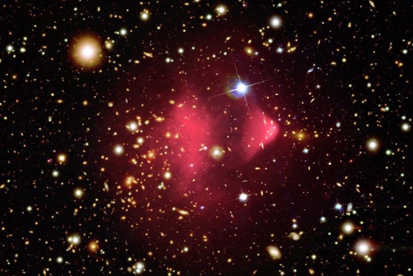Cúmulo de galaxias 1E 0657-56 Todo lo que siempre quiso saber del universo pero la mala divulgación científica no le contó