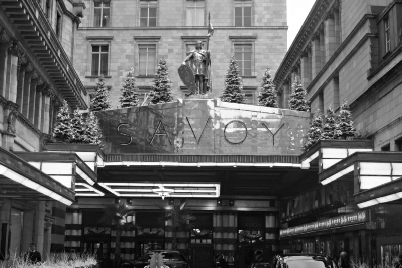 Para escribir o ser actor, la dulce vida de hotel 1 savoy 002