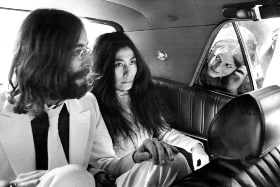 la-culpa-de-todo-la-tuvo-yoko-ono-1-jot-down-cultural-magazine