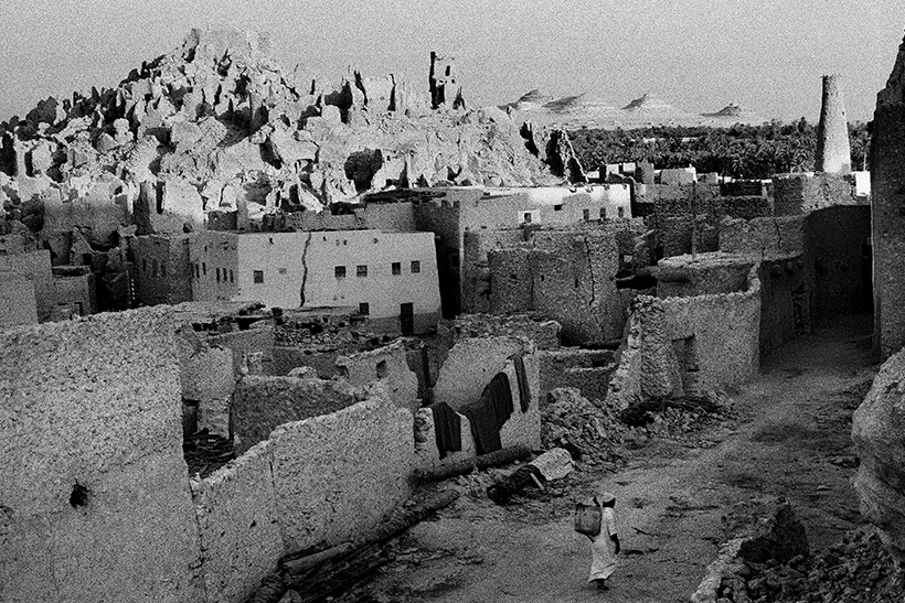 Genios, nómadas y beduinos: Siwa, el oasis de Amón Zeus (1) 1 Genios, nómadas y beduinos Siwa, el oasis de Amón Zeus