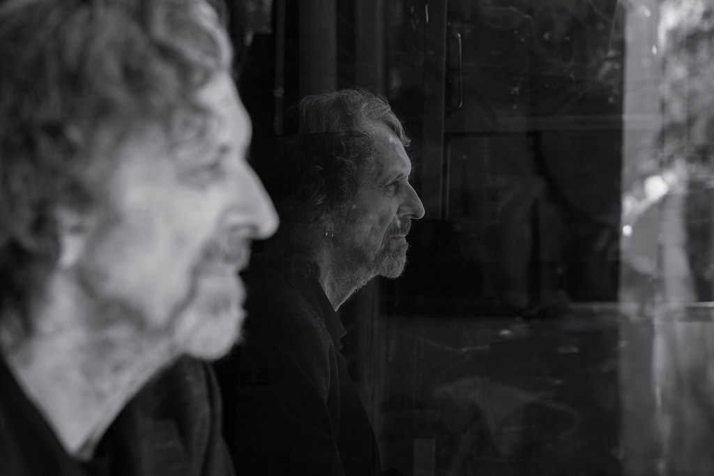 Semezdin Mehmedinović: «La guerra hizo que, en mi literatura, las emociones y la vida desnuda pasasen a un primer plano» 1 Semezdin Mehmedinović para Jot Down