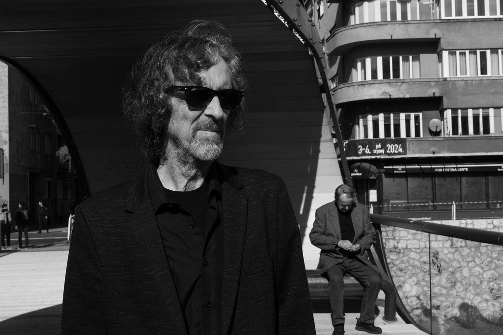 Semezdin Mehmedinović: «La guerra hizo que, en mi literatura, las emociones y la vida desnuda pasasen a un primer plano» 3 Semezdin Mehmedinović para Jot Down