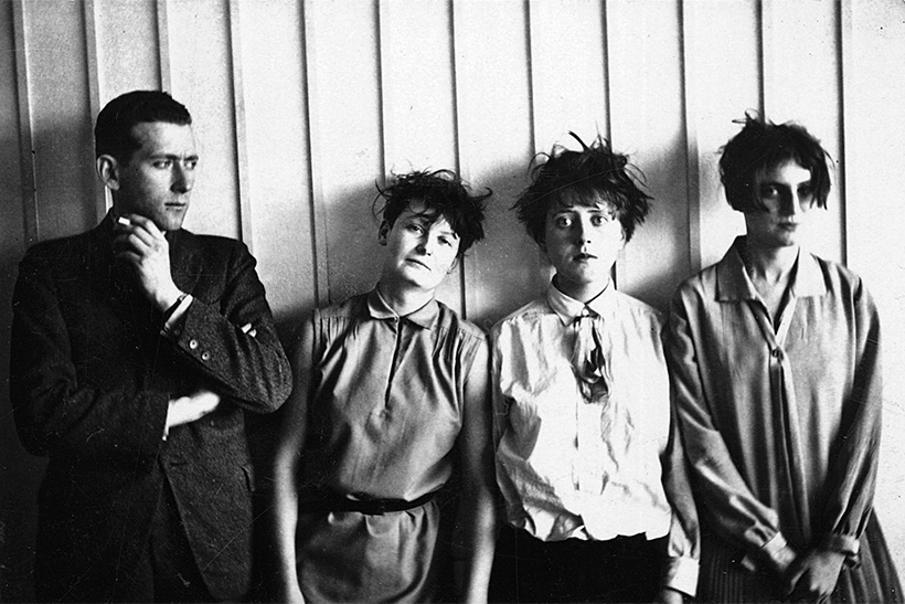 Vanguardias arquitectónicas y totalitarismo, una relación de conveniencia 1 Vanguardias arquitectónicas y totalitarismo, una relación de conveniencia