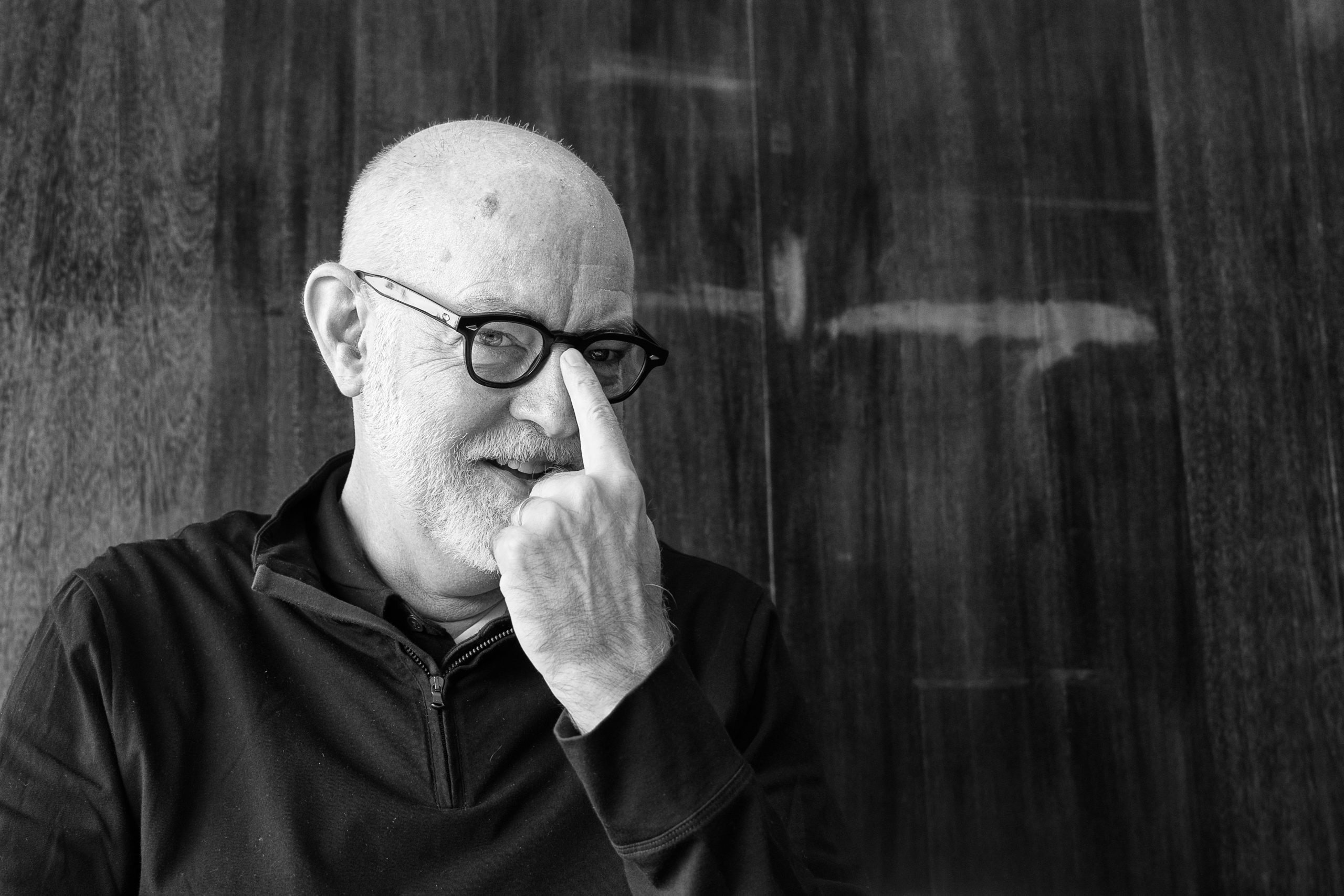 Daniel Clowes: «Nunca me atrajo el correo electrónico. Hay algo especial en escribir una carta, enviarla, poner tu corazón en ella» 1 DANIEL CLOWES 08299 Editar scaled