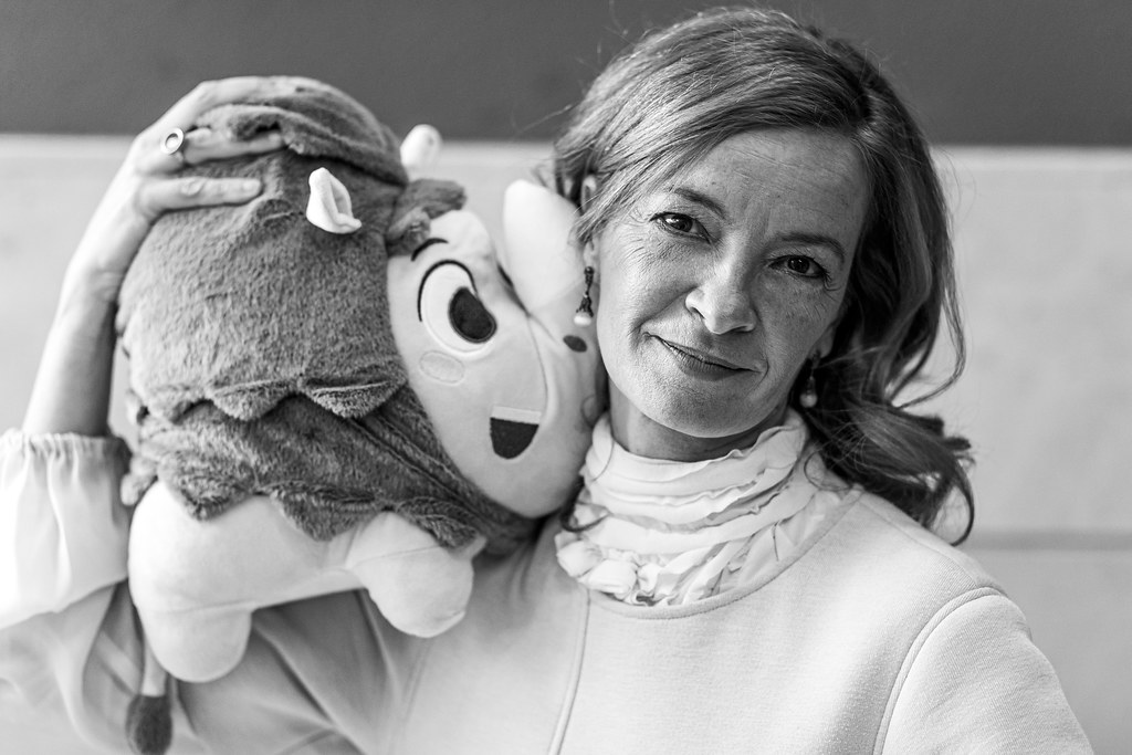 Begoña Oro: «Los niños que no quieren leer seguramente es porque no pueden leer o porque les cuesta mucho» 1 Begoña Oro para Jot Down