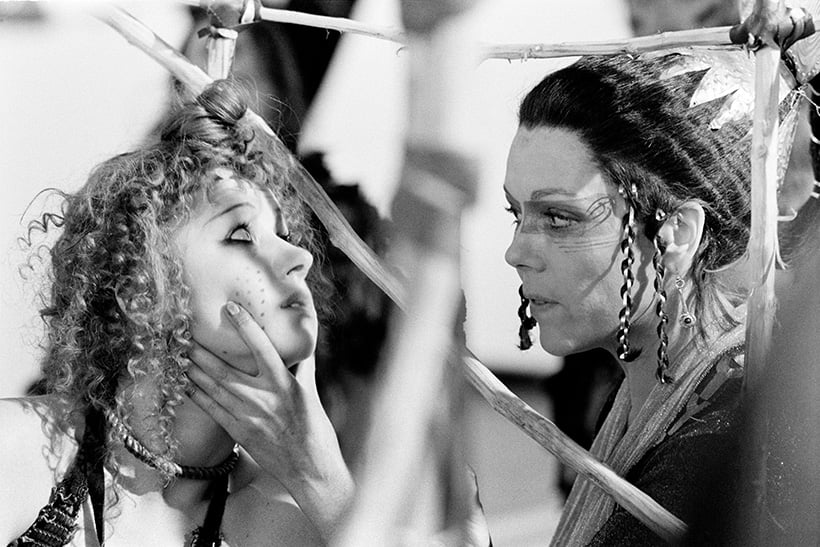 «Comer fuego»: Margaret Atwood y las vidas de la poesía 1 Margaret Atwood y las vidas de la poesía