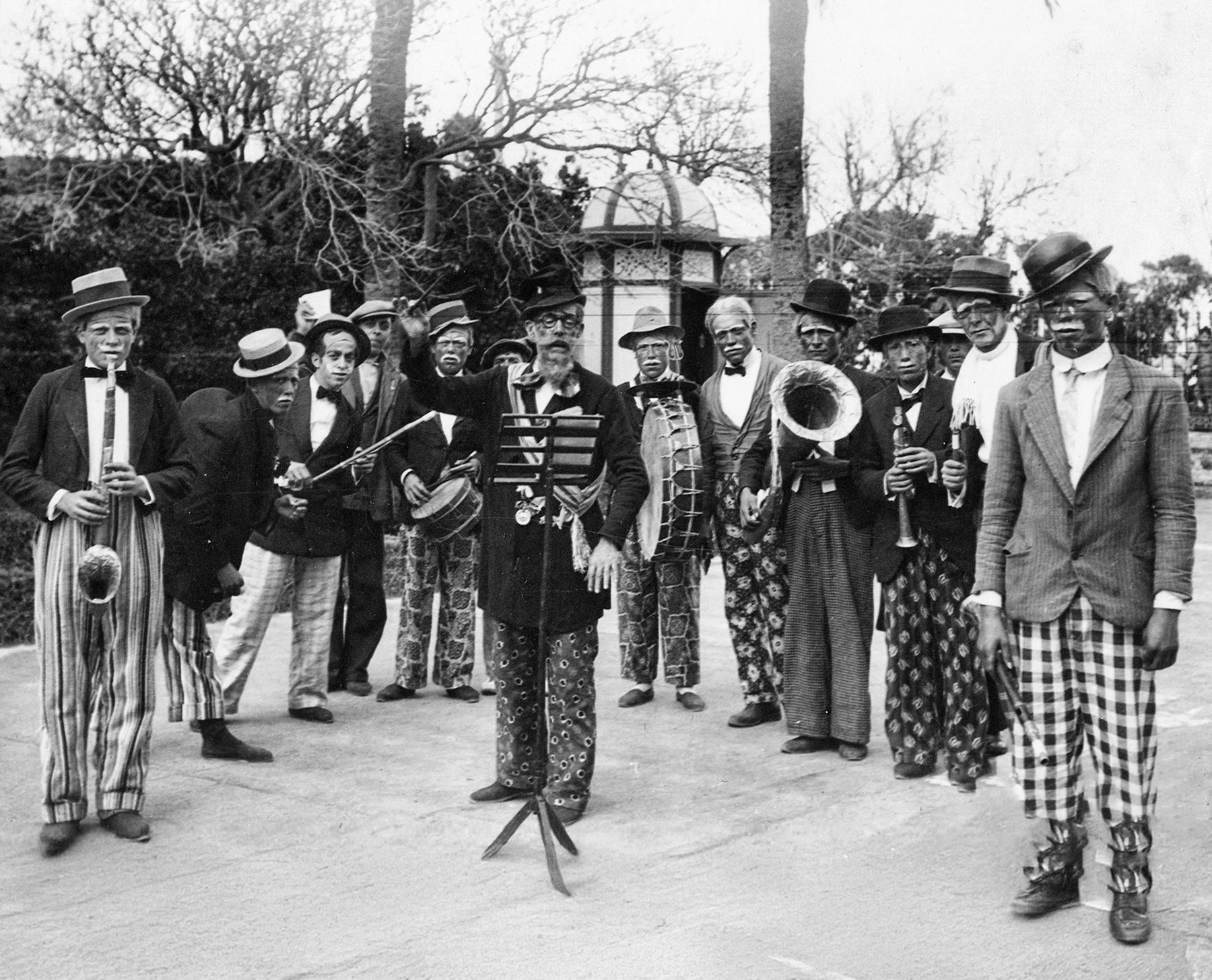El carnaval de Cádiz y el mayo del 68 : debajo de los adoquines está la playa (de la Caleta) 1 carnavales copia