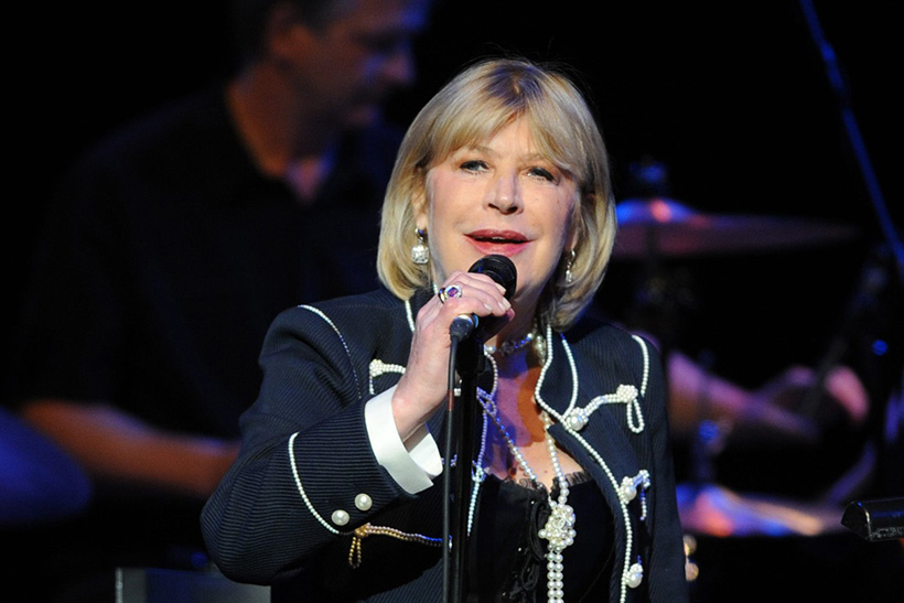Y las lágrimas pasaron: el funeral de Marianne Faithfull 1 Marianne Faithfull en 2009. Foto Cordon Press.