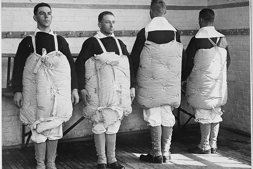 Pantalones cagados, foulards y crocs: breve historia de la moda contemporánea 1 moda contemporánea