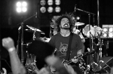 Dave Grohl, un superviviente luminoso del grunge. Foto Cordon Press.