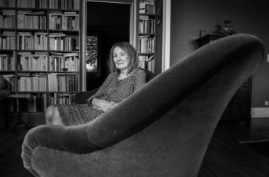 Annie Ernaux en una entrevista para Jot Down. Foto Bruno Arbesú. ascensor social.