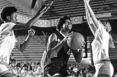 Lusia Harris ca. 1975. Fotografía: John G. Zimmerman / Getty.