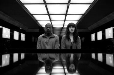 black mirror aIbnqD