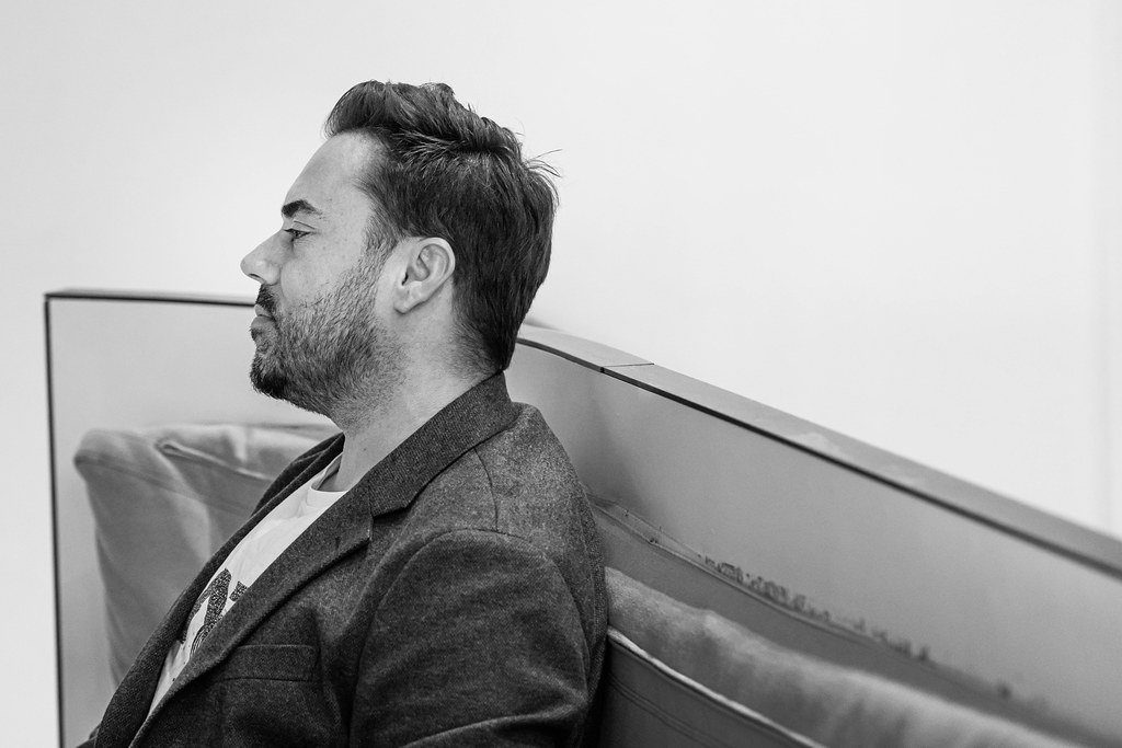 Sergio Parra: «El pensamiento crítico no existe. Lo que existe son sistemas para someter críticamente lo que estás opinando» 1 Sergio Parra para Jot Down
